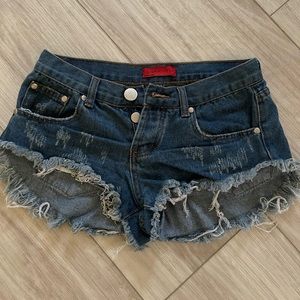 Signature denim shorts